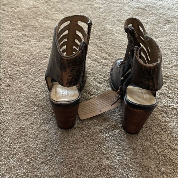 Bed Stu brand new leather caged open heeled boots sz 8 - Picture 1 of 3